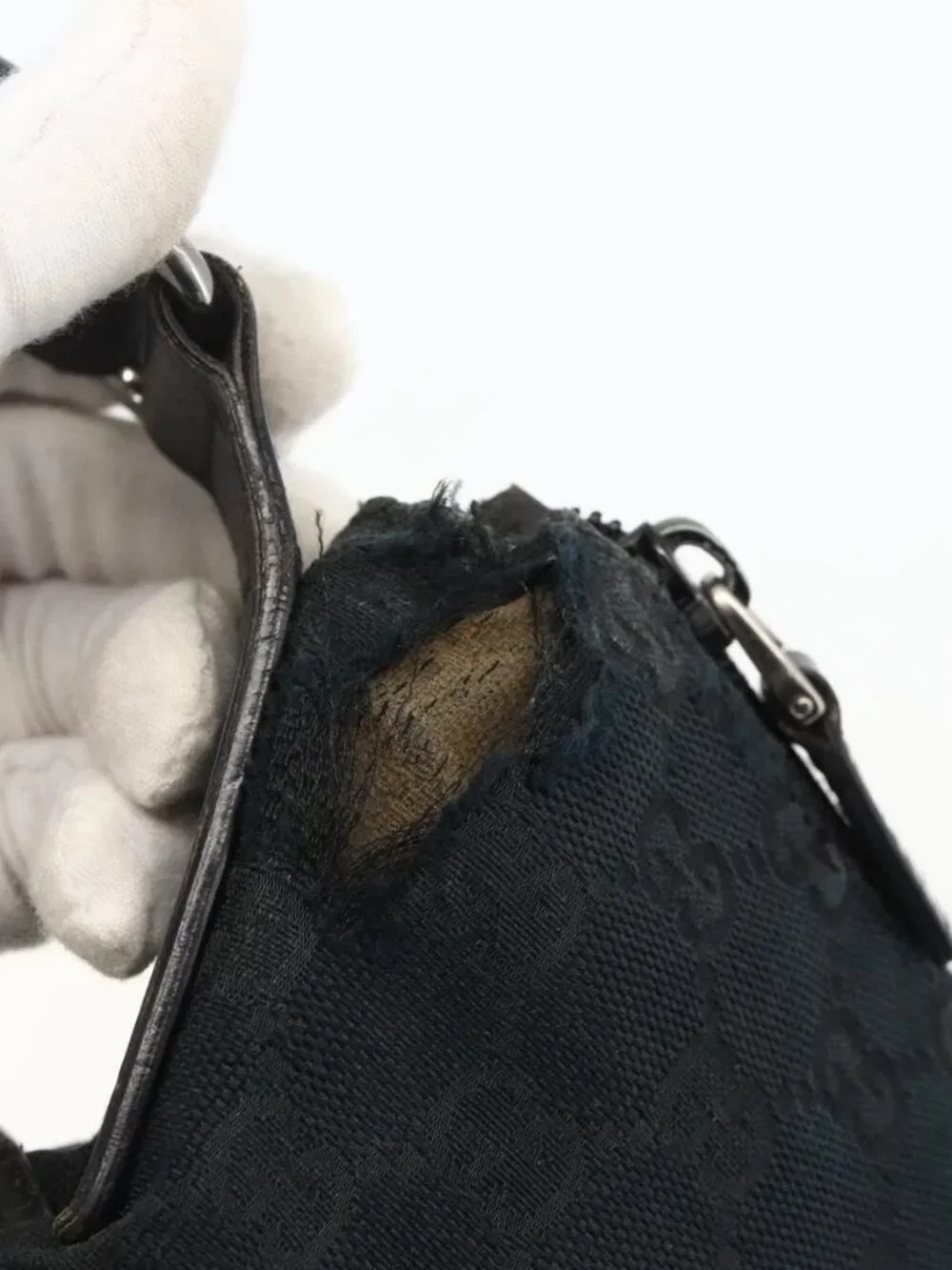 GUCCI GG Canvas Shoulder Bag Black Silver 145357 Auth 175338